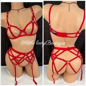 Victoria's Secret strappy cheekini & bra set